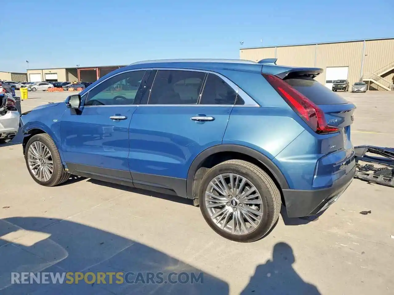 2 Фотография поврежденного автомобиля 1GYFZDR4XSF154223 CADILLAC XT4 2025