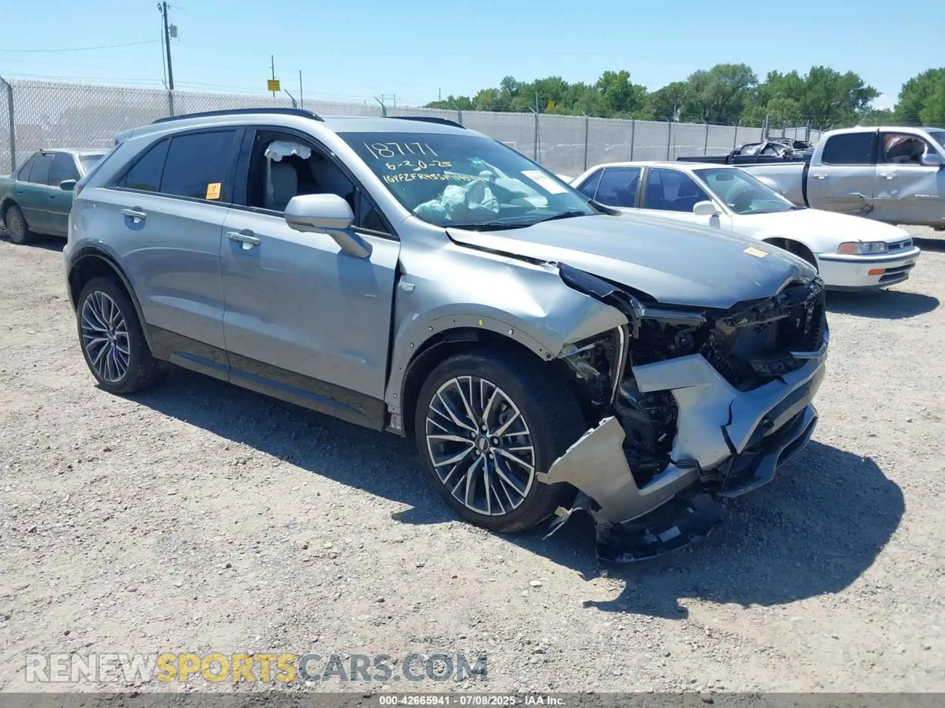 1 Фотография поврежденного автомобиля 1GYFZFR45SF114594 CADILLAC XT4 2025