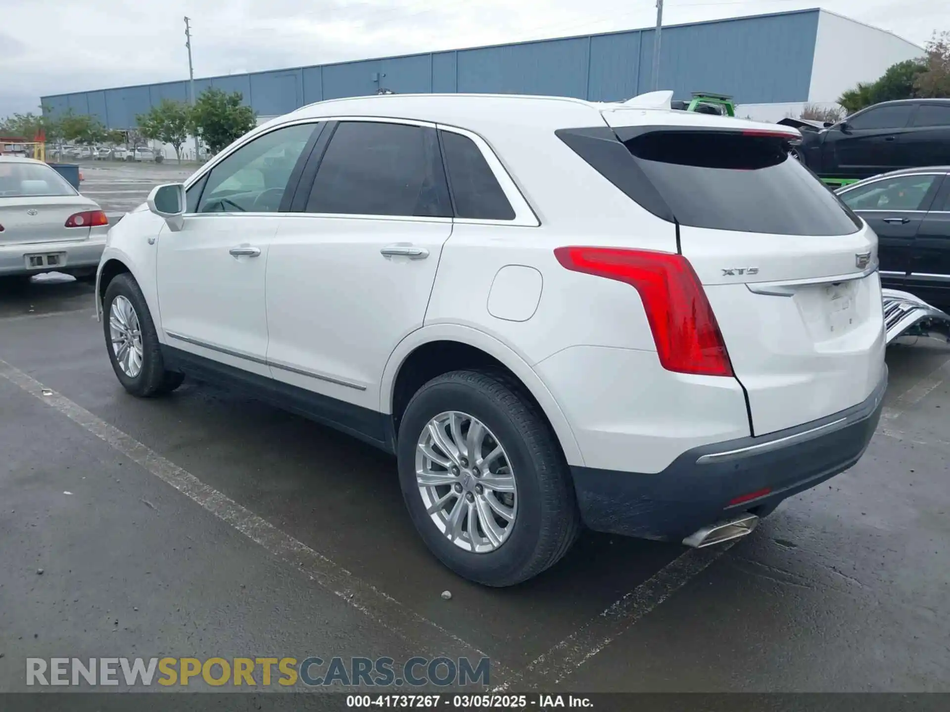 3 Photograph of a damaged car 1GYKNARS4KZ188857 CADILLAC XT5 2019