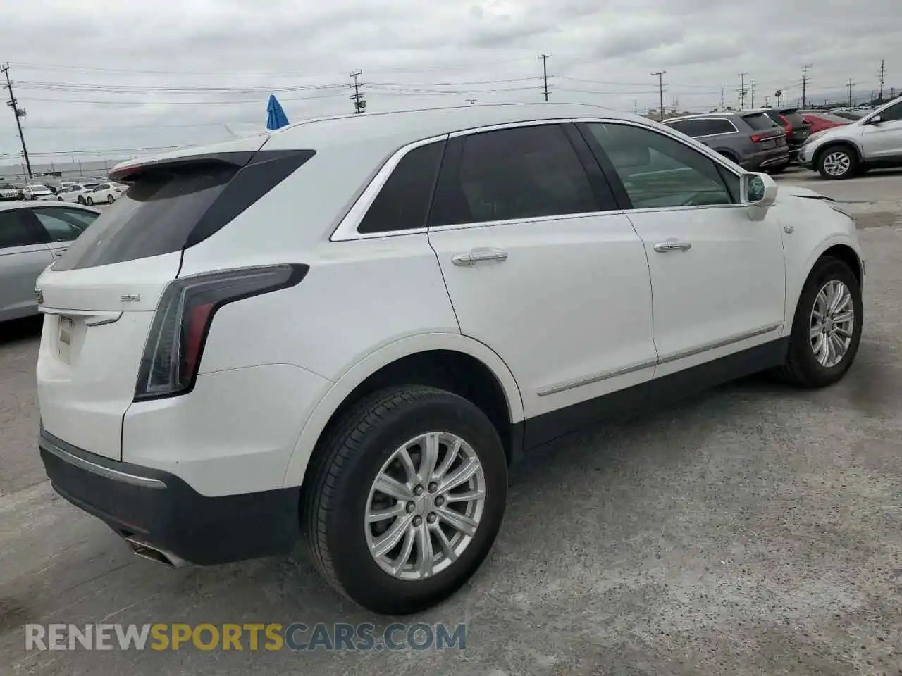 3 Photograph of a damaged car 1GYKNARS5KZ215029 CADILLAC XT5 2019