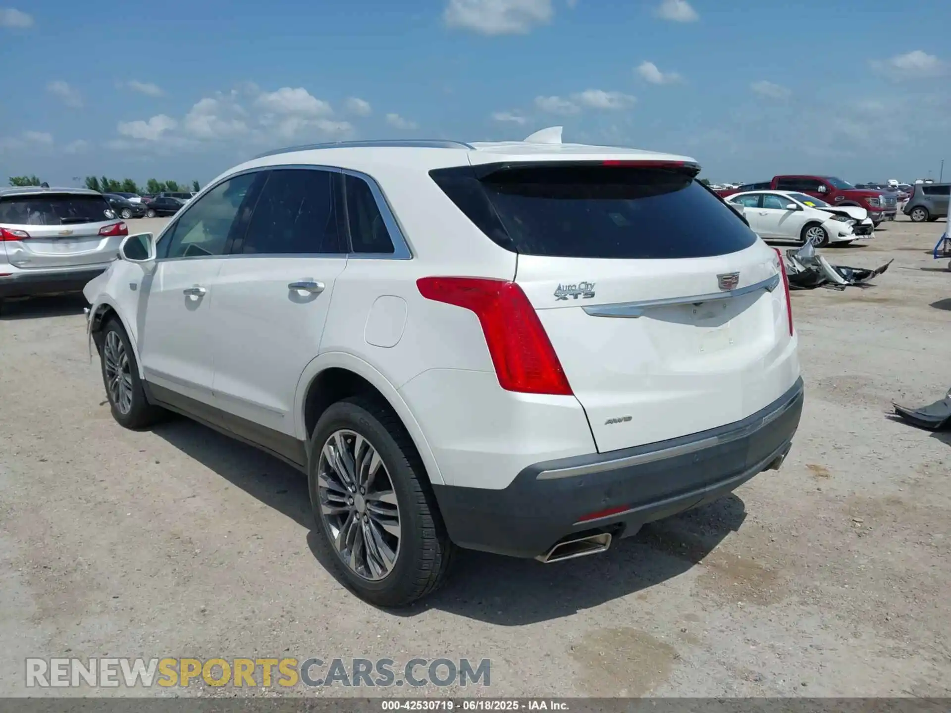 3 Фотография поврежденного автомобиля 1GYKNDRS6KZ196959 CADILLAC XT5 2019