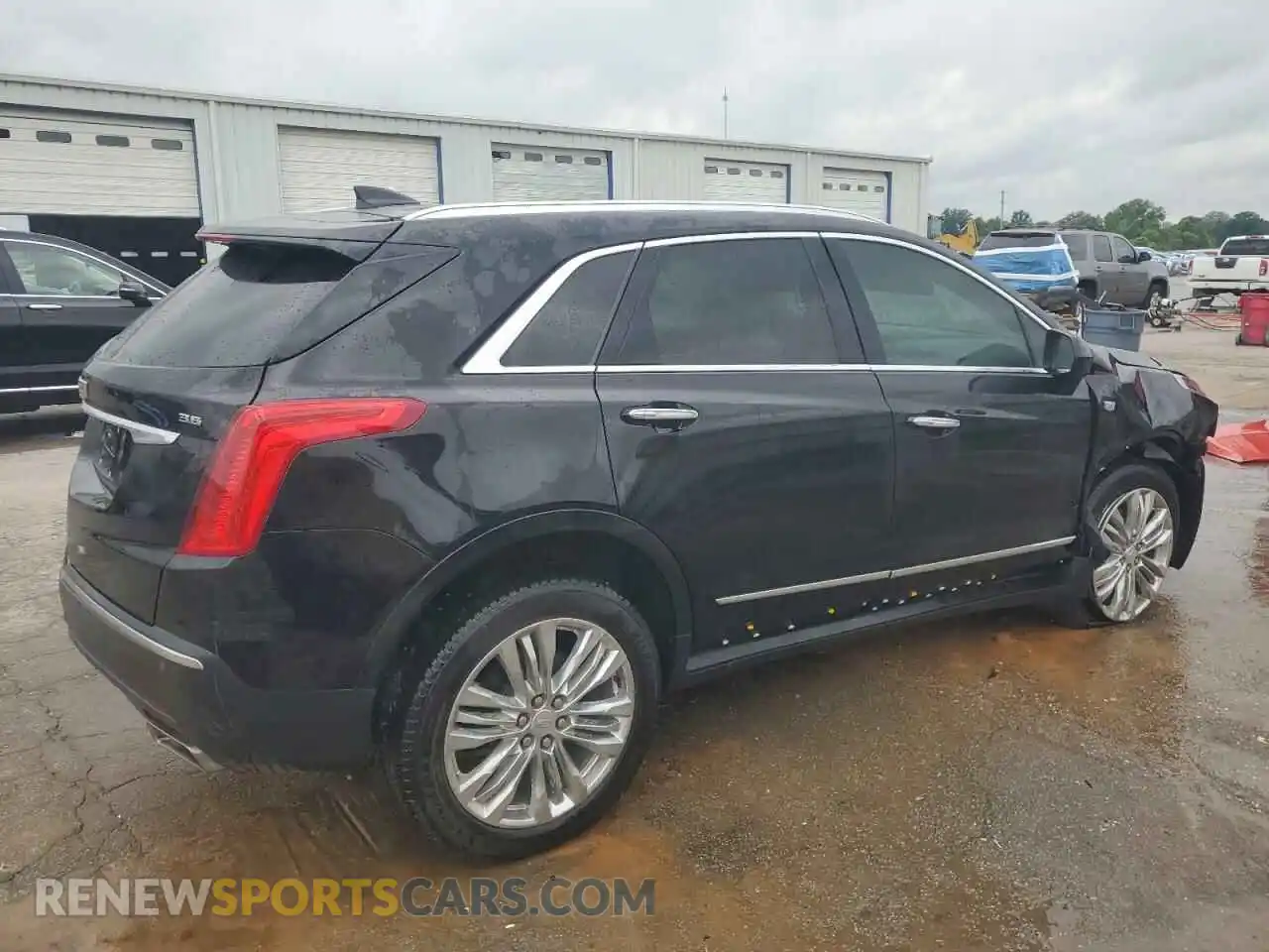3 Photograph of a damaged car 1GYKNERS2KZ267340 CADILLAC XT5 2019