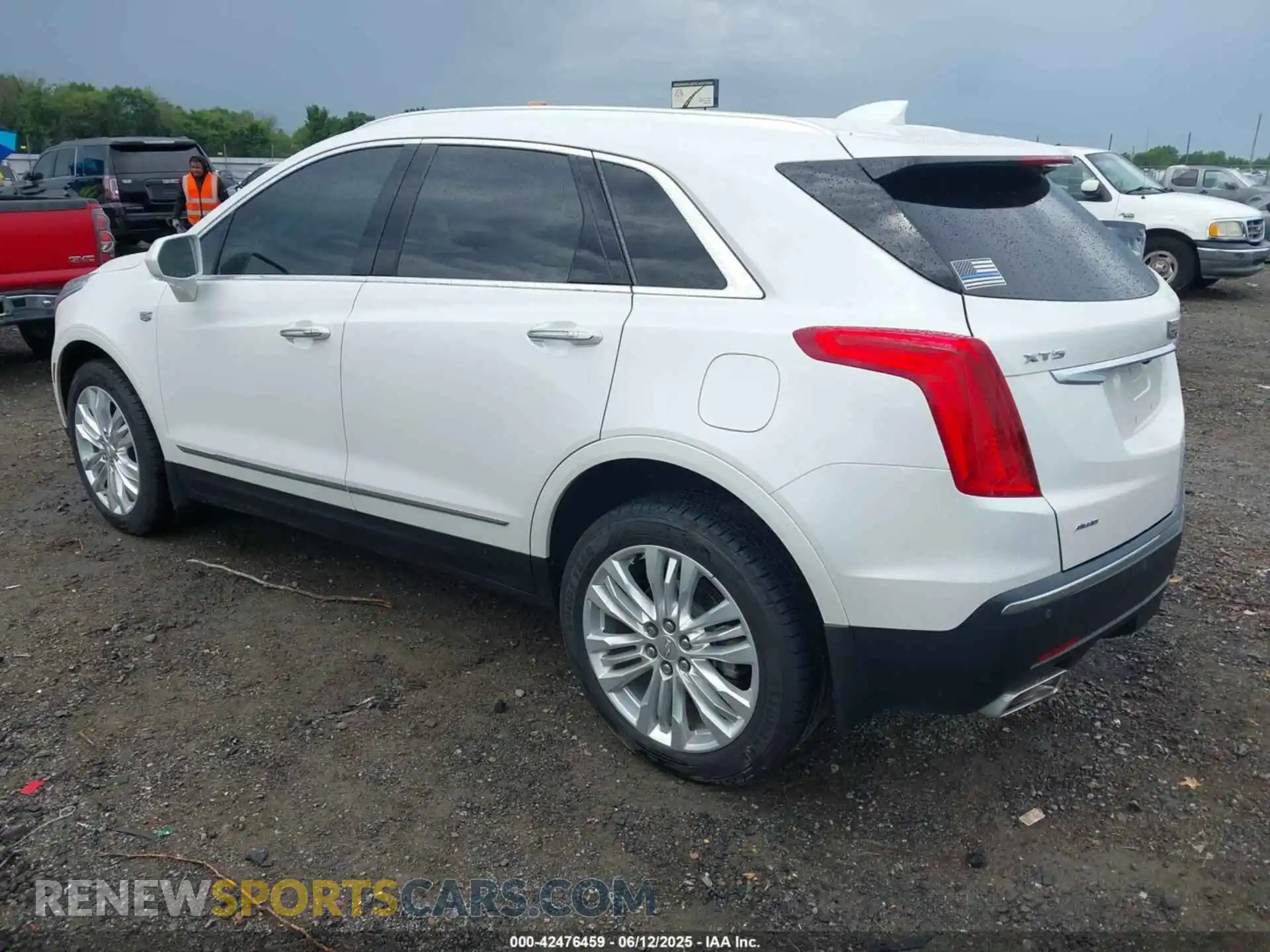3 Photograph of a damaged car 1GYKNFRS3KZ105139 CADILLAC XT5 2019