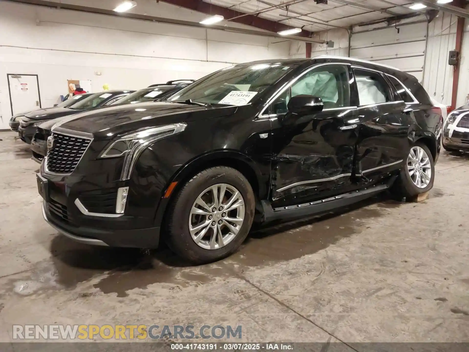 2 Photograph of a damaged car 1GYKNDRS9LZ197122 CADILLAC XT5 2020