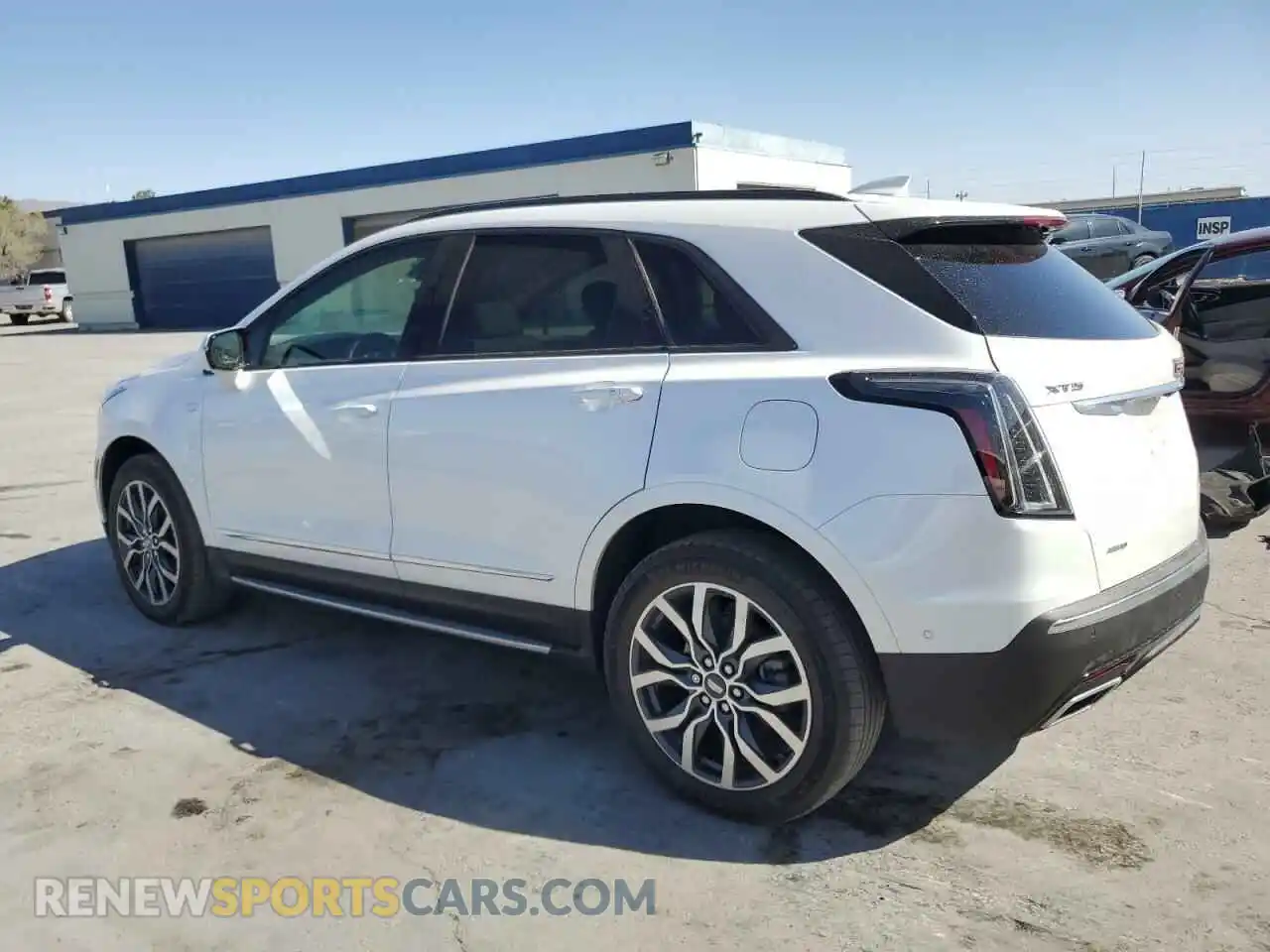 2 Photograph of a damaged car 1GYKNHRS2MZ156923 CADILLAC XT5 2021
