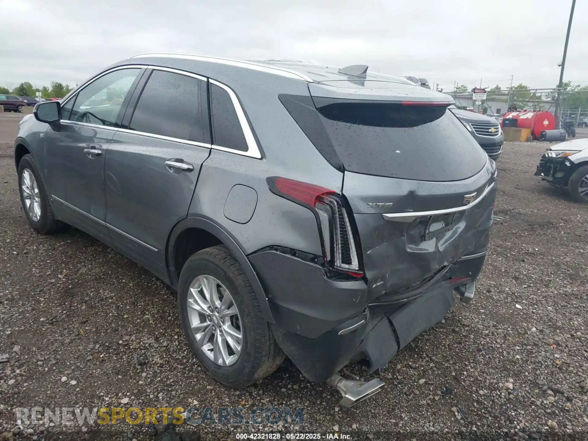 3 Photograph of a damaged car 1GYKNBR4XNZ113088 CADILLAC XT5 2022