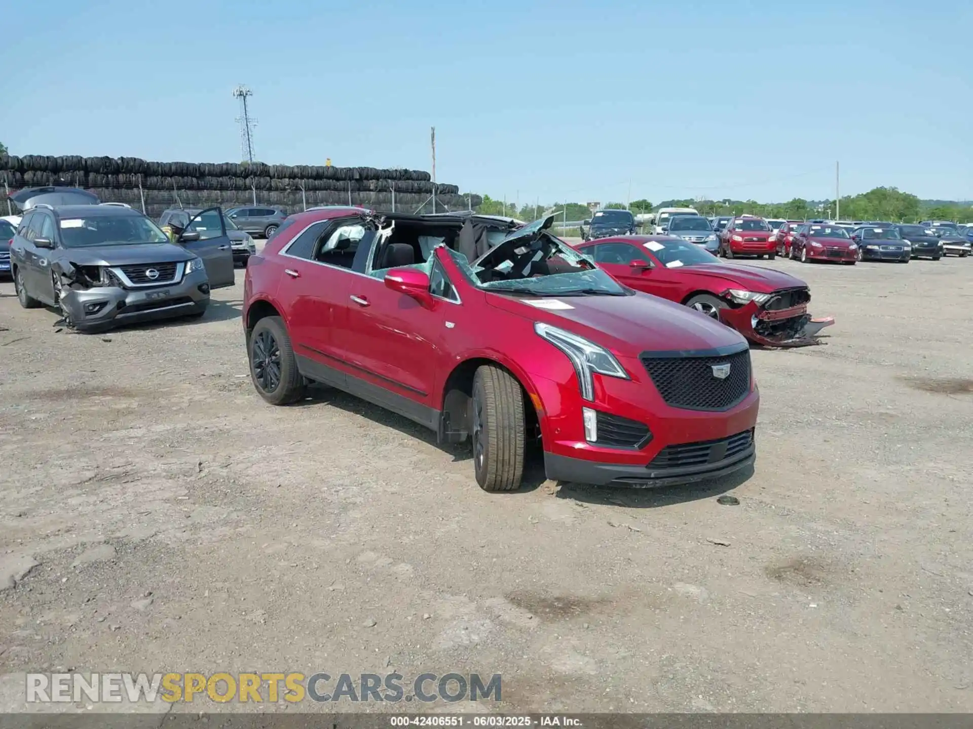 1 Photograph of a damaged car 1GYKNFRS5NZ104675 CADILLAC XT5 2022
