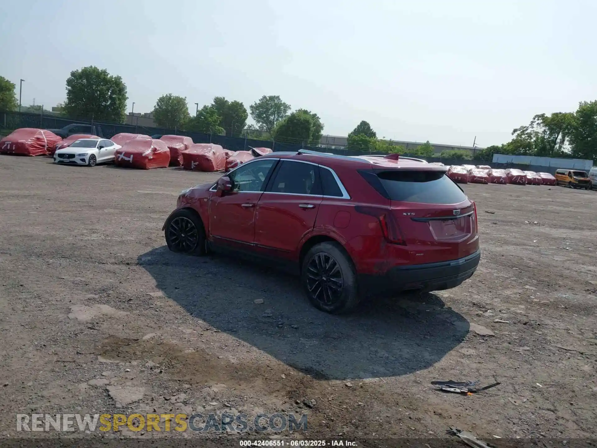 3 Photograph of a damaged car 1GYKNFRS5NZ104675 CADILLAC XT5 2022