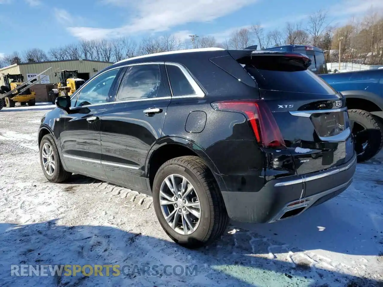2 fotografías del automóvil dañado 1GYKNDR40PZ136894 CADILLAC XT5 2023