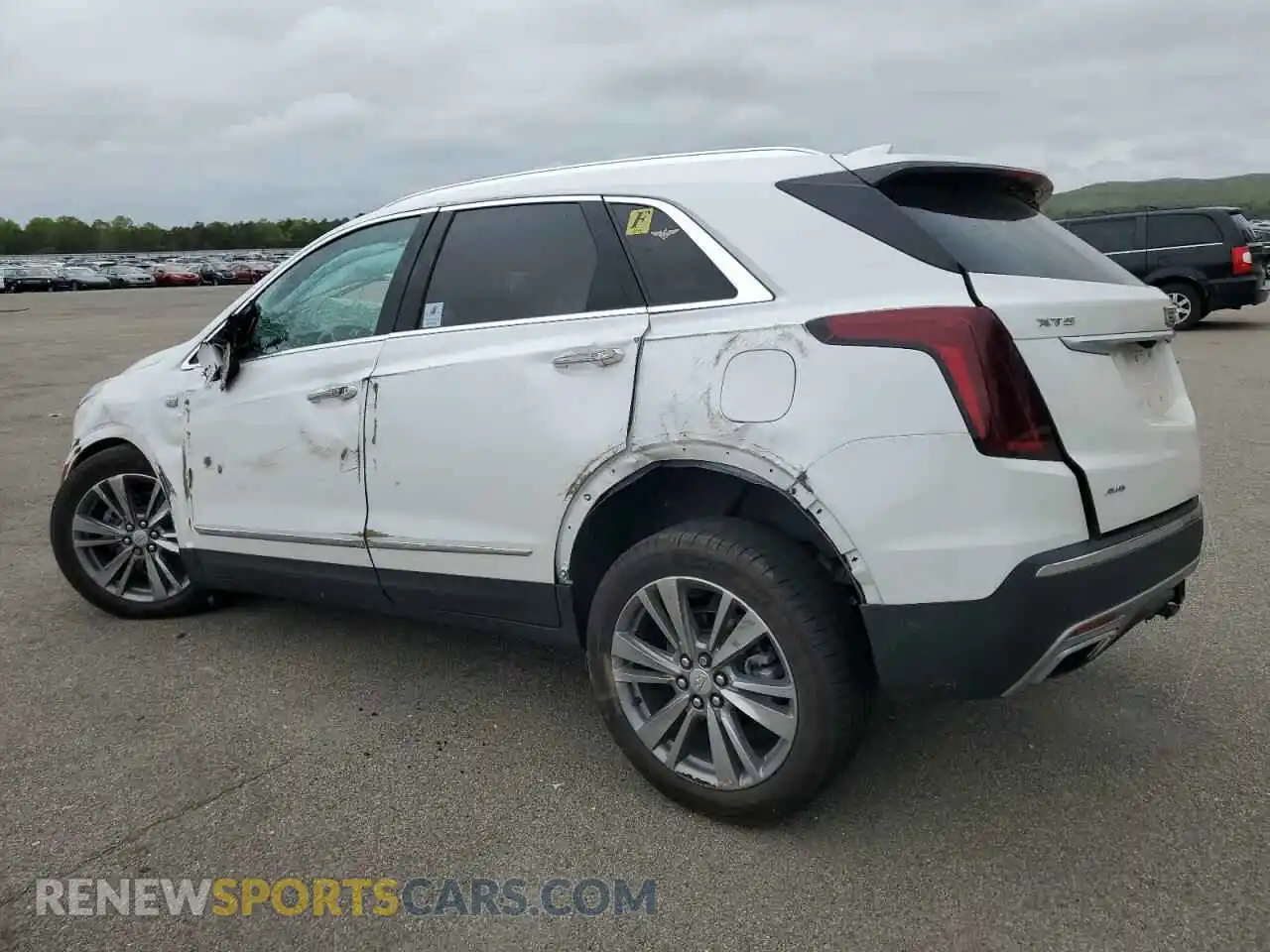 2 Photograph of a damaged car 1GYKNDRS9RZ736718 CADILLAC XT5 2024