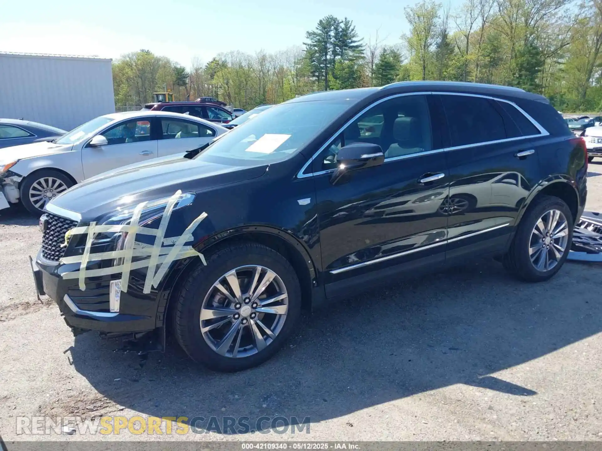 2 Фотография поврежденного автомобиля 1GYKNDR46SZ102077 CADILLAC XT5 2025