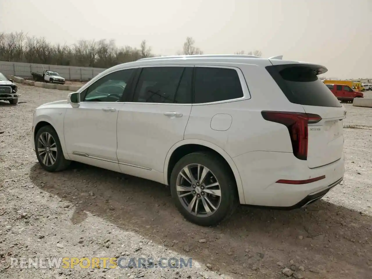 2 fotografías del automóvil dañado 1GYKPCRS3LZ108567 CADILLAC XT6 2020