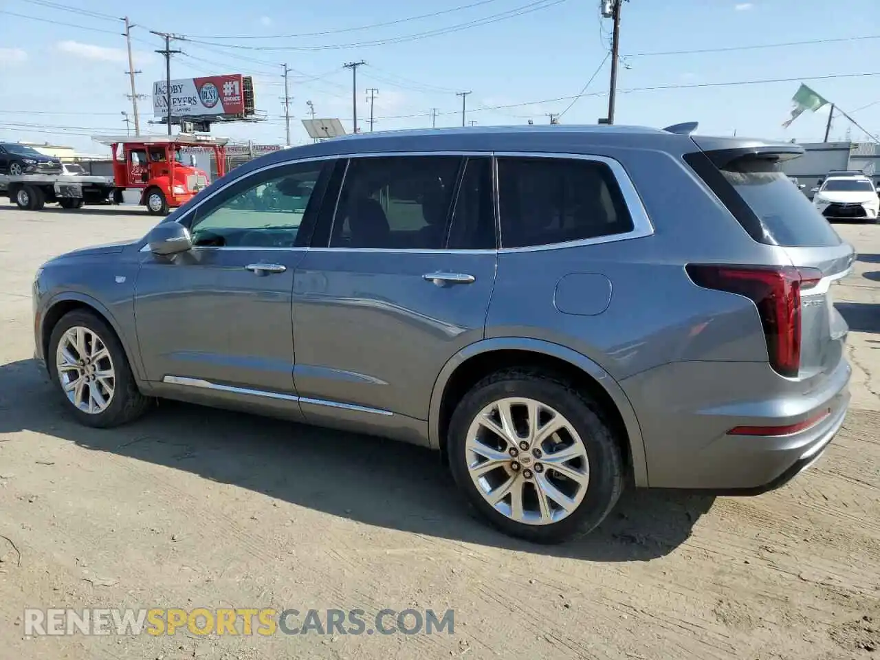 2 Photograph of a damaged car 1GYKPCRS5LZ201302 CADILLAC XT6 2020