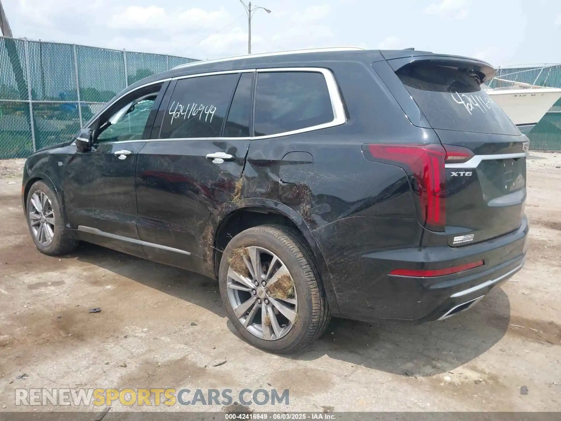3 Photograph of a damaged car 1GYKPCRS6LZ148058 CADILLAC XT6 2020