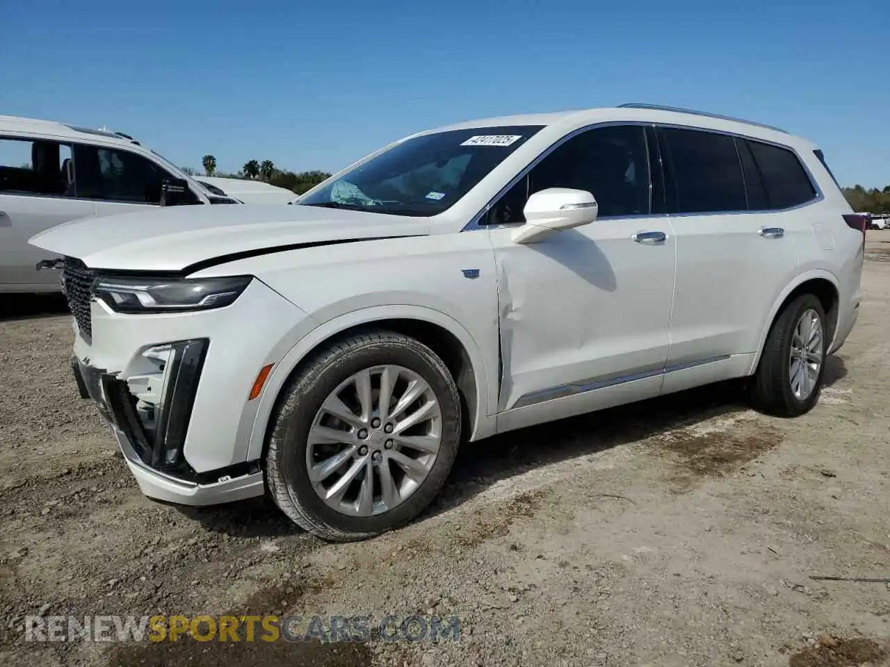1 Photograph of a damaged car 1GYKPCRS7LZ175396 CADILLAC XT6 2020
