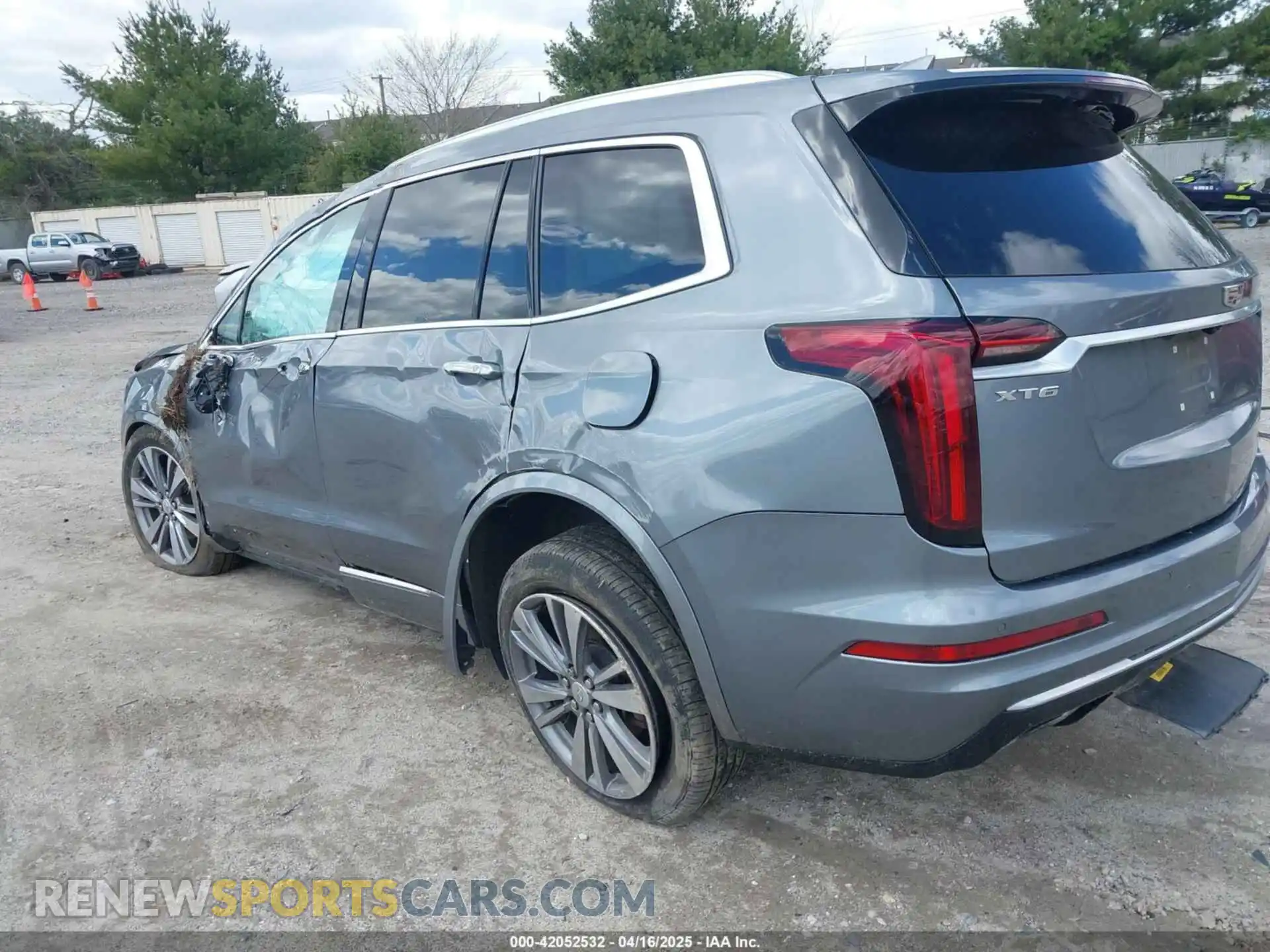 3 Photograph of a damaged car 1GYKPCRS9LZ129763 CADILLAC XT6 2020
