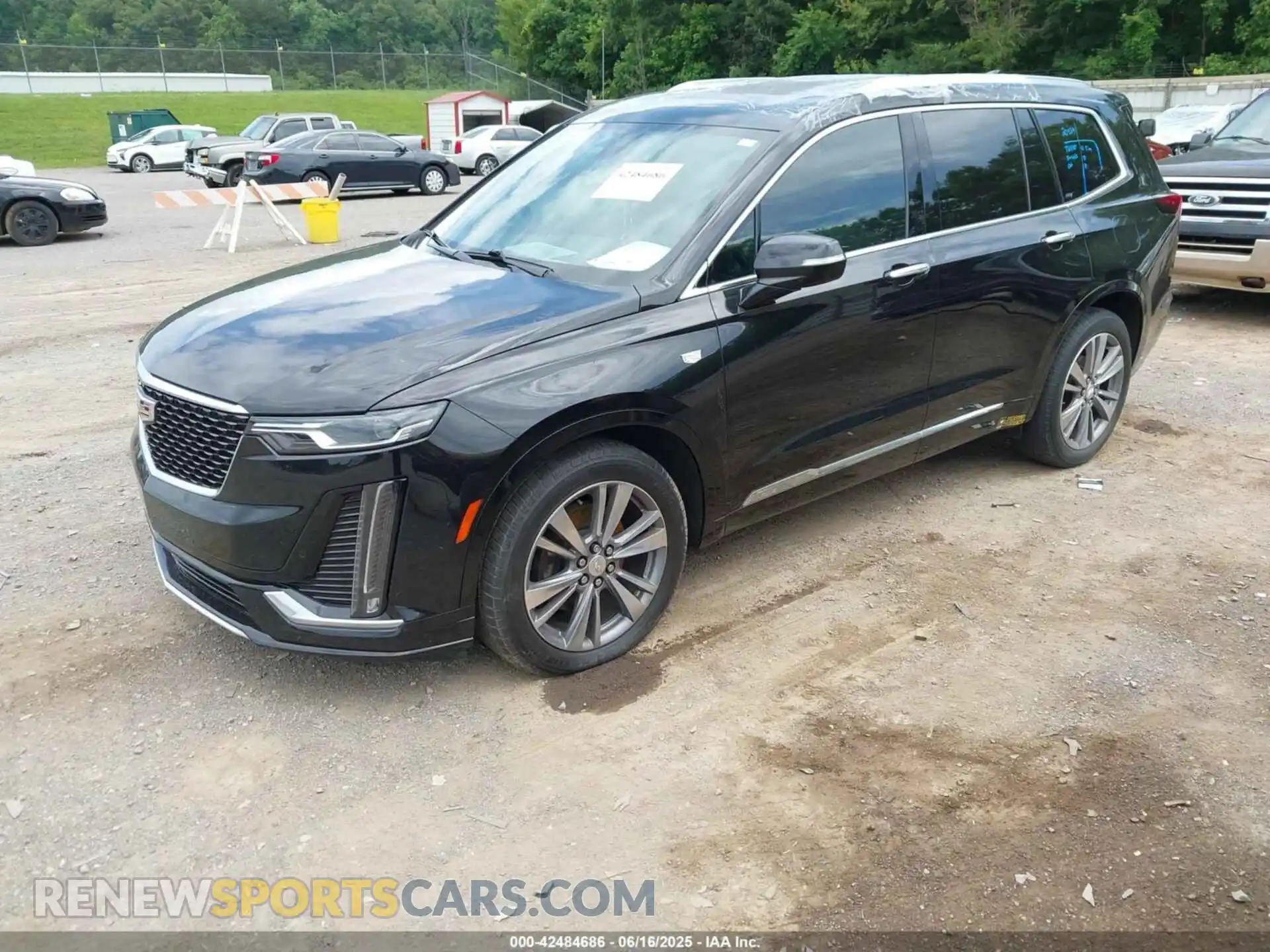 2 fotografías del automóvil dañado 1GYKPDRS0LZ204839 CADILLAC XT6 2020