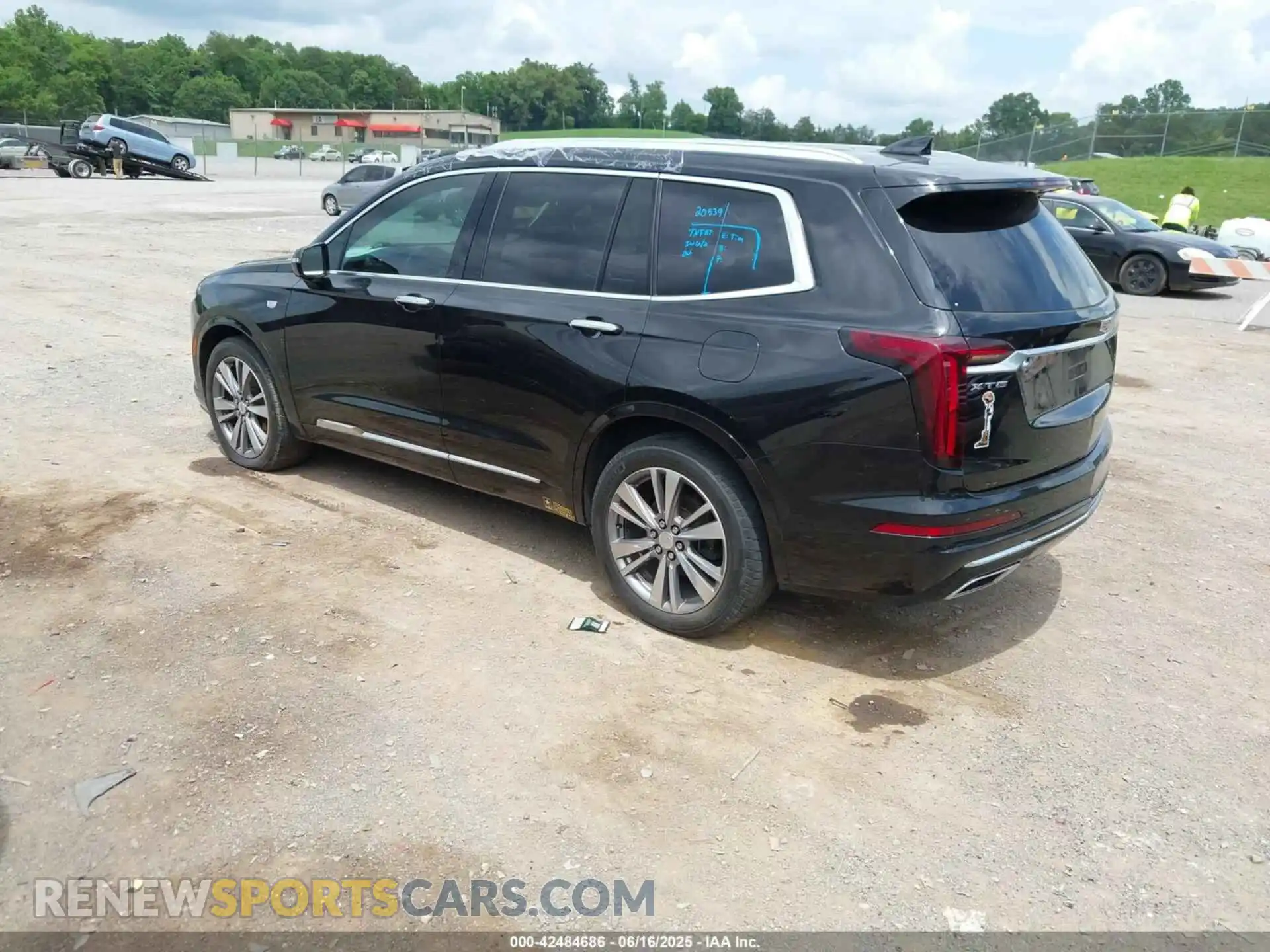 3 fotografías del automóvil dañado 1GYKPDRS0LZ204839 CADILLAC XT6 2020