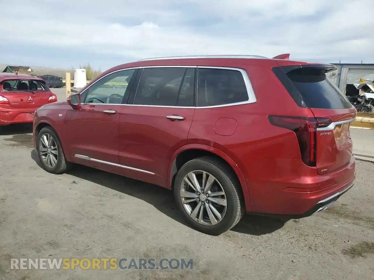 2 Photograph of a damaged car 1GYKPDRS2LZ138567 CADILLAC XT6 2020