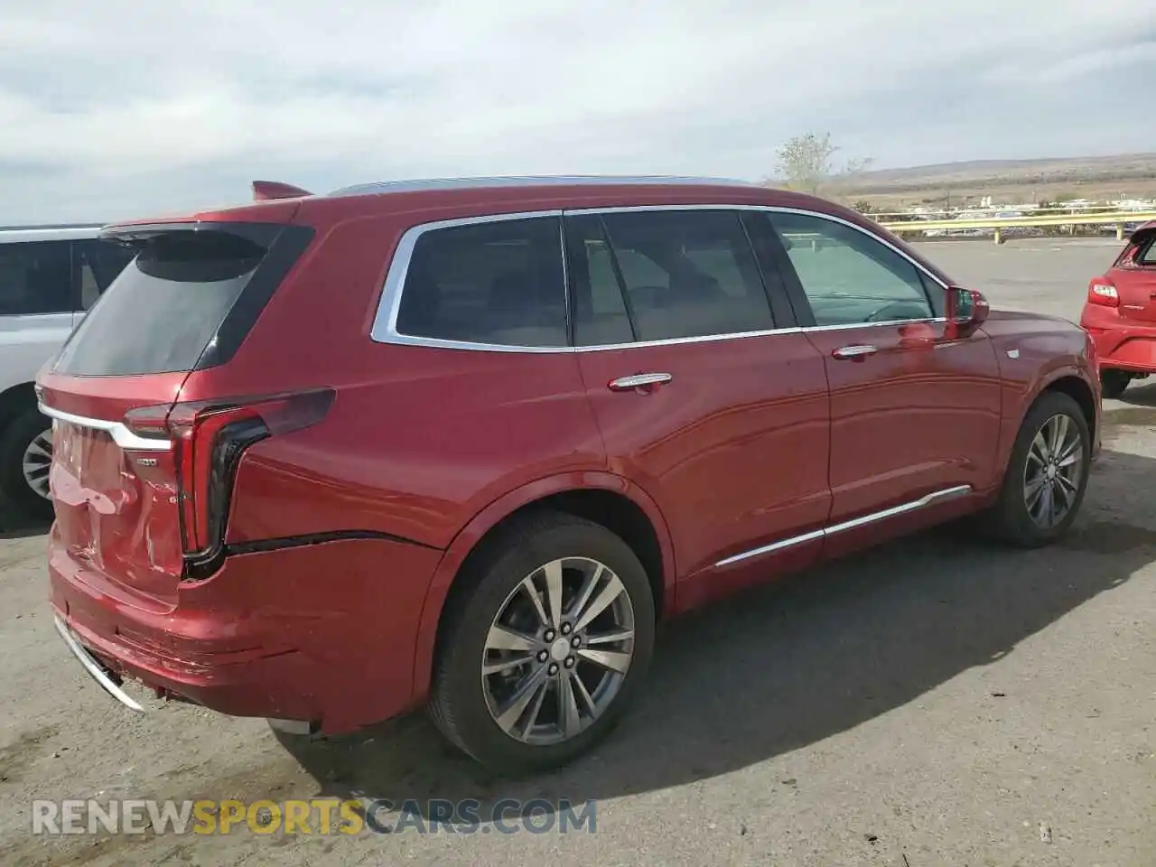 3 Photograph of a damaged car 1GYKPDRS2LZ138567 CADILLAC XT6 2020