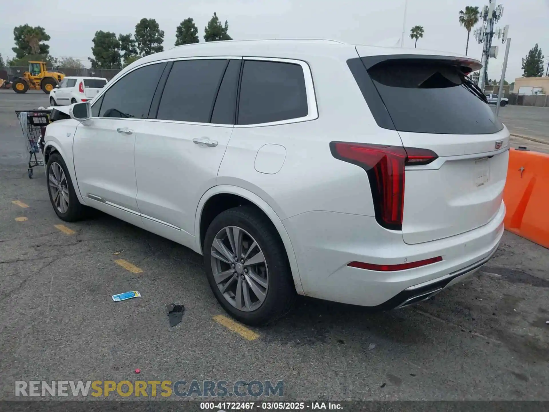 3 Photograph of a damaged car 1GYKPDRS3LZ197322 CADILLAC XT6 2020