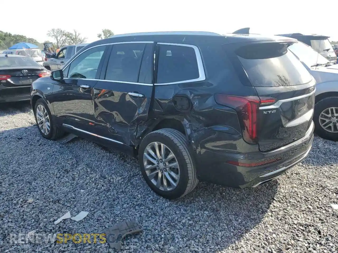 2 Photograph of a damaged car 1GYKPCRS1MZ199288 CADILLAC XT6 2021