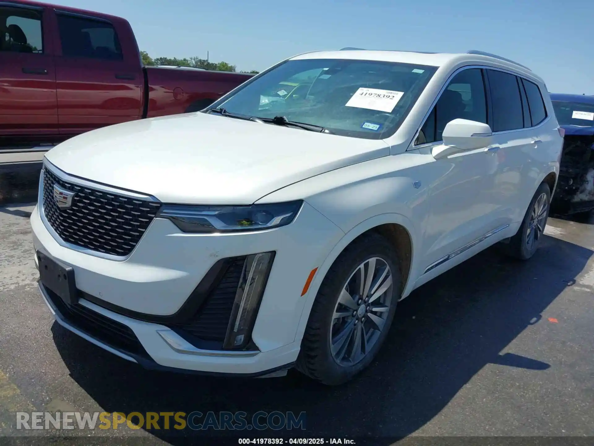 2 Photograph of a damaged car 1GYKPCRS2MZ151718 CADILLAC XT6 2021