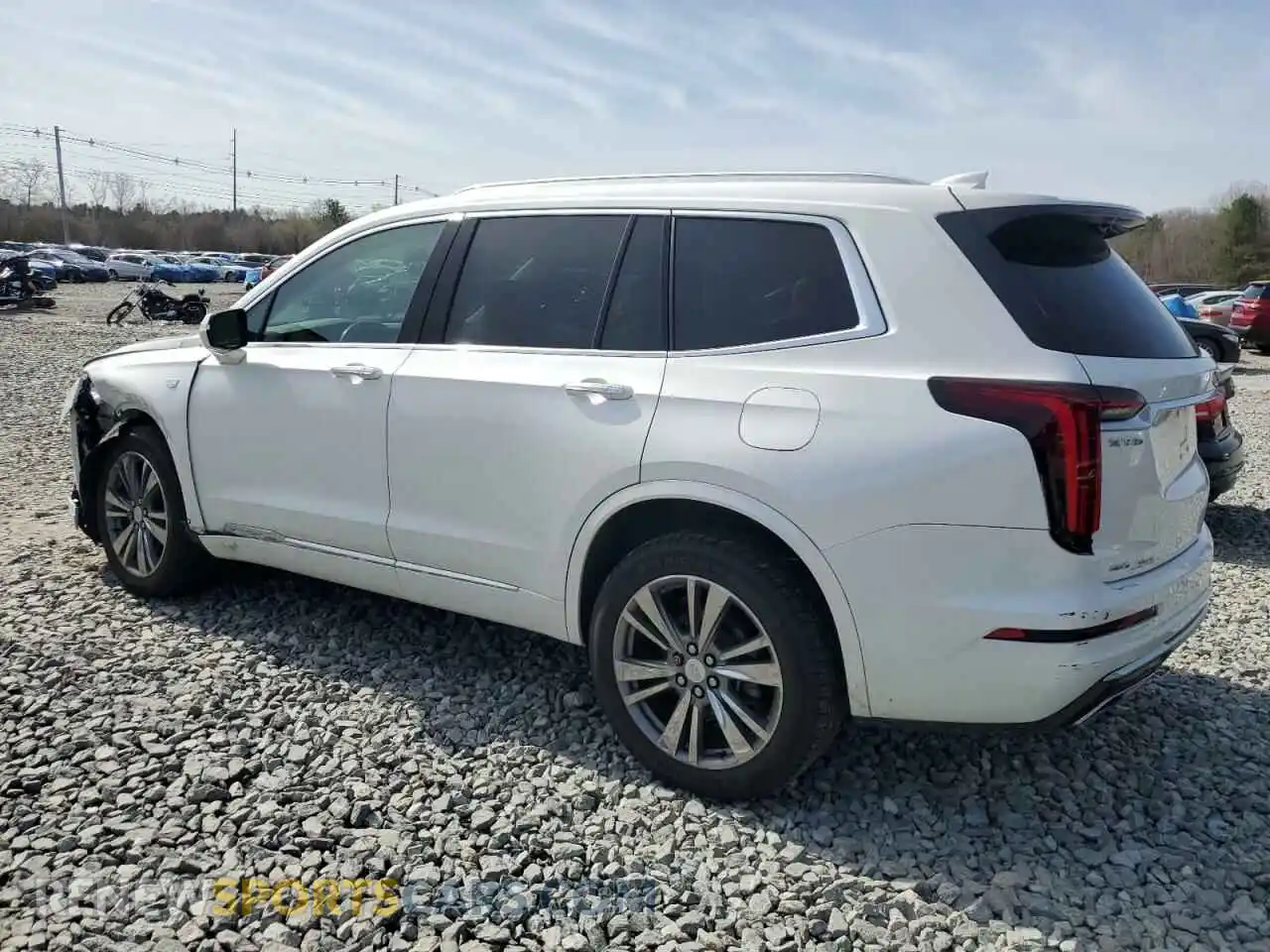 2 fotografías del automóvil dañado 1GYKPDRS8MZ119510 CADILLAC XT6 2021