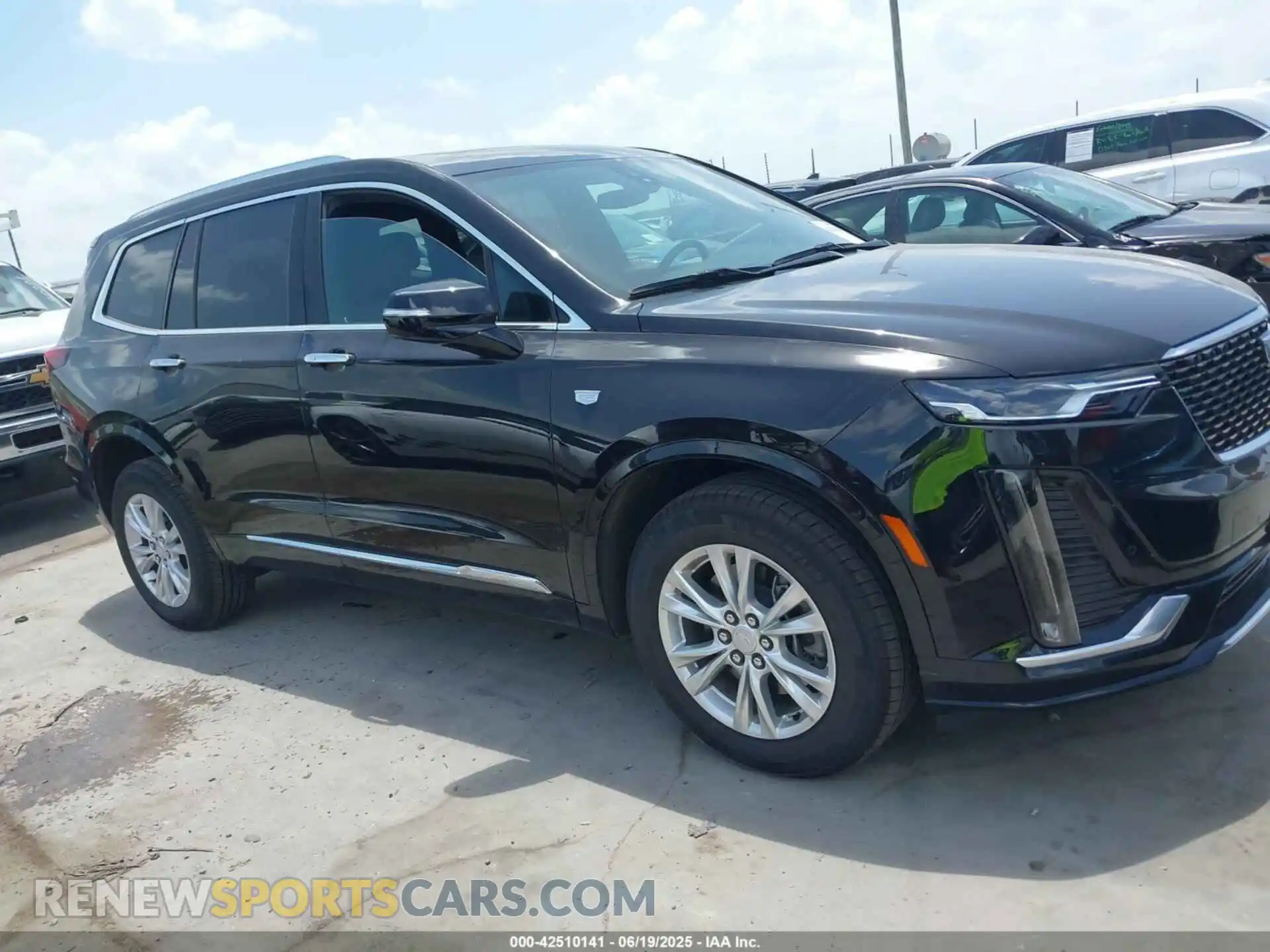 1 Фотография поврежденного автомобиля 1GYKPAR46RZ757746 CADILLAC XT6 2024