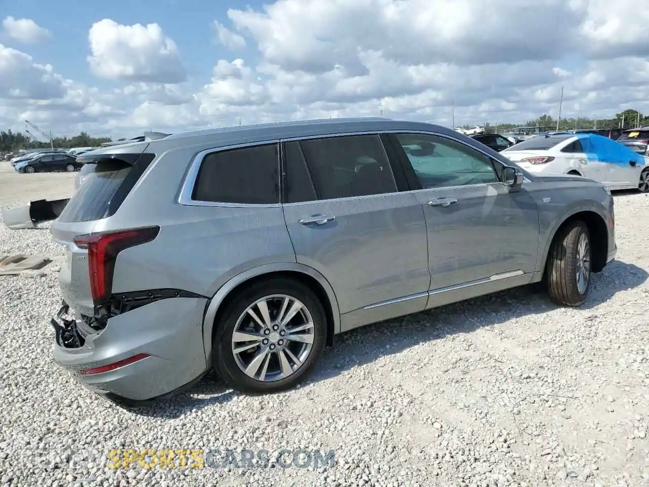 3 Photograph of a damaged car 1GYKPCRS1RZ715026 CADILLAC XT6 2024