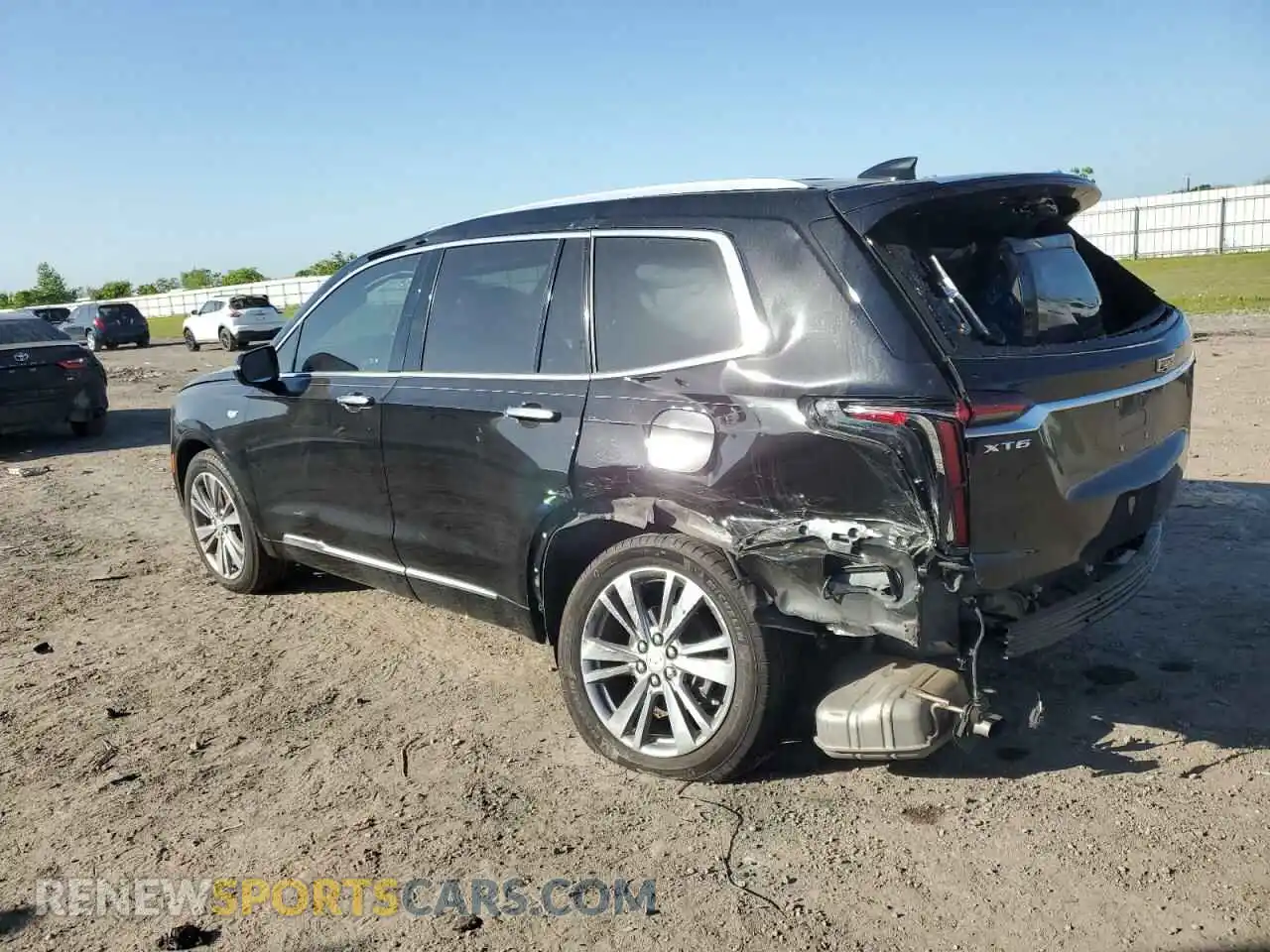 2 Photograph of a damaged car 1GYKPCRS7RZ709179 CADILLAC XT6 2024