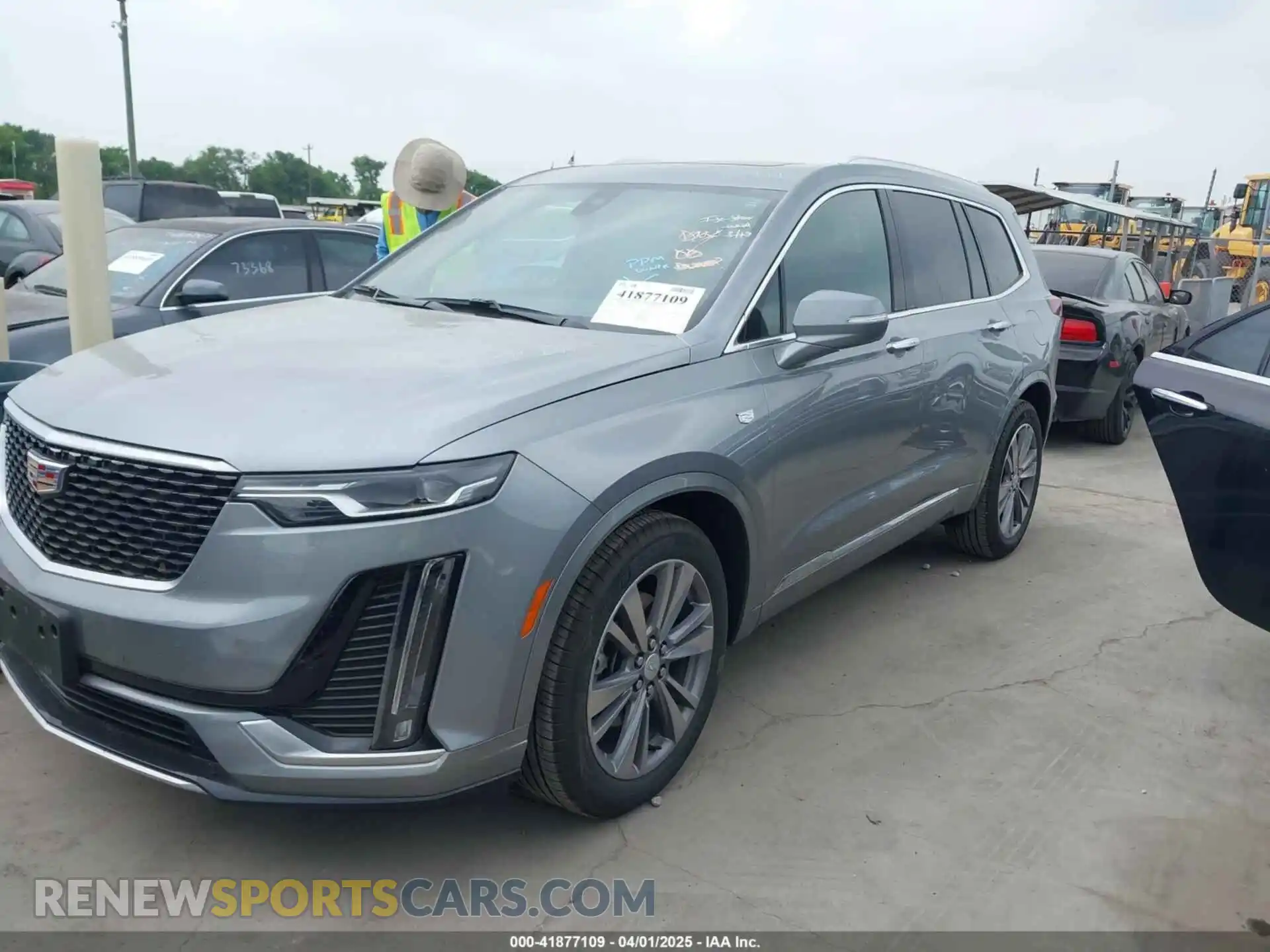 2 Photograph of a damaged car 1GYKPCRS4SZ119978 CADILLAC XT6 2025