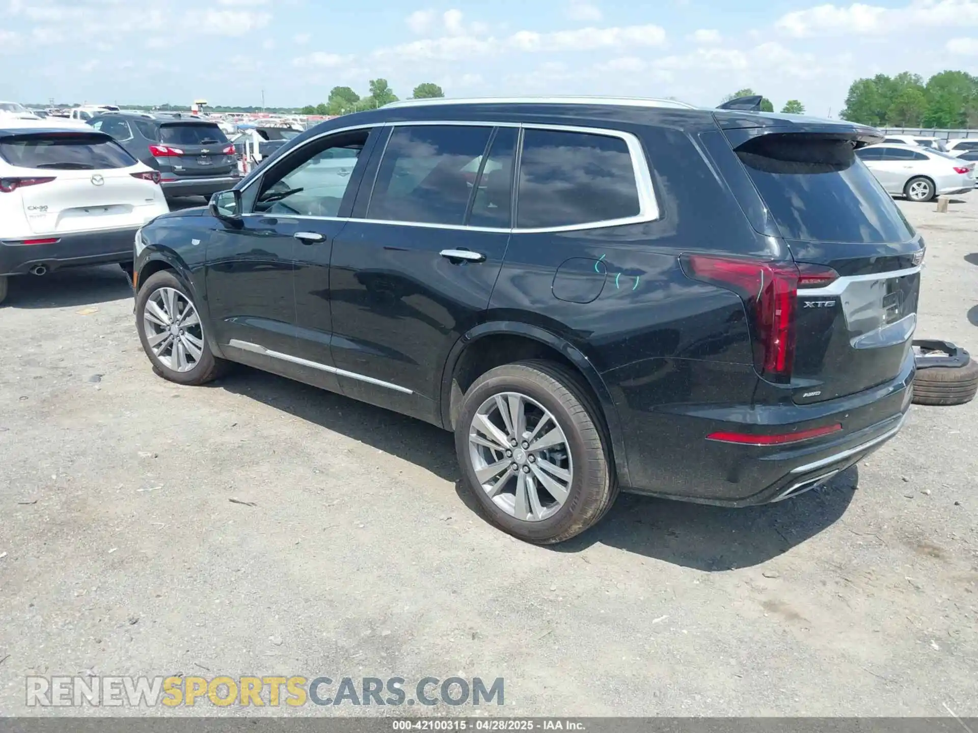 3 Photograph of a damaged car 1GYKPDRS3SZ118214 CADILLAC XT6 2025