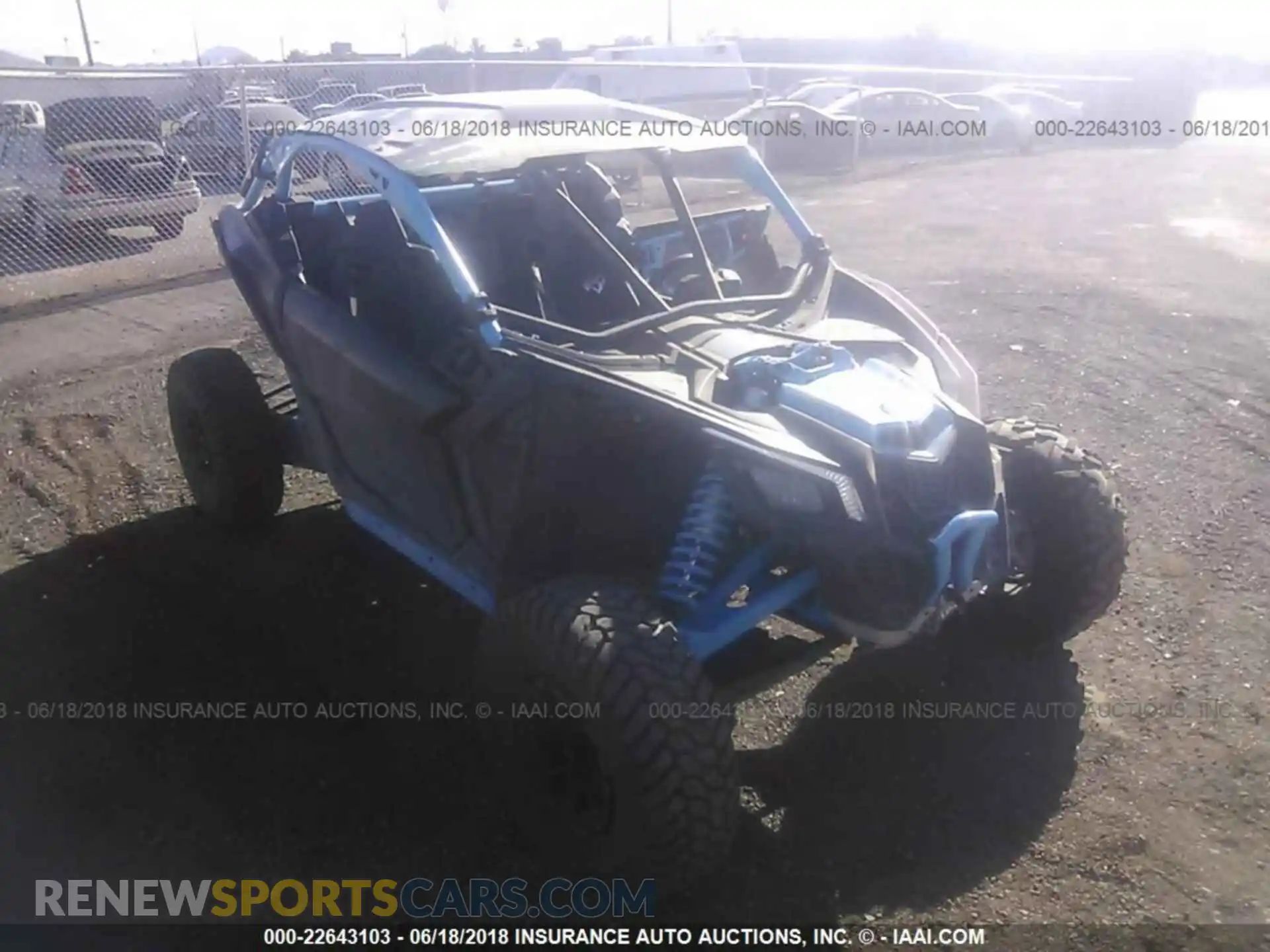 1 Photograph of a damaged car 3JBVVAW4XJK000074 Can-am Maverick x3 2018