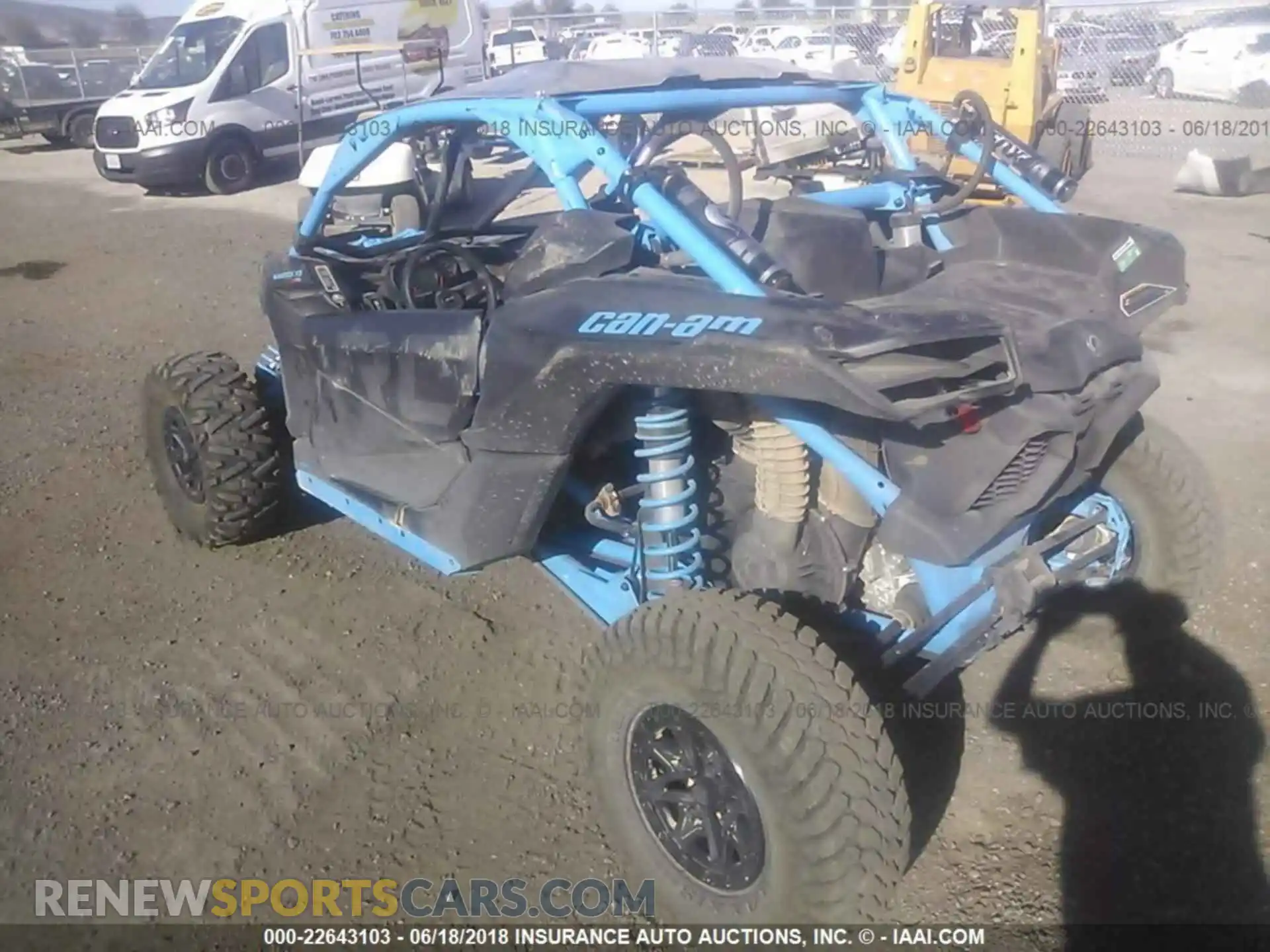 3 Photograph of a damaged car 3JBVVAW4XJK000074 Can-am Maverick x3 2018
