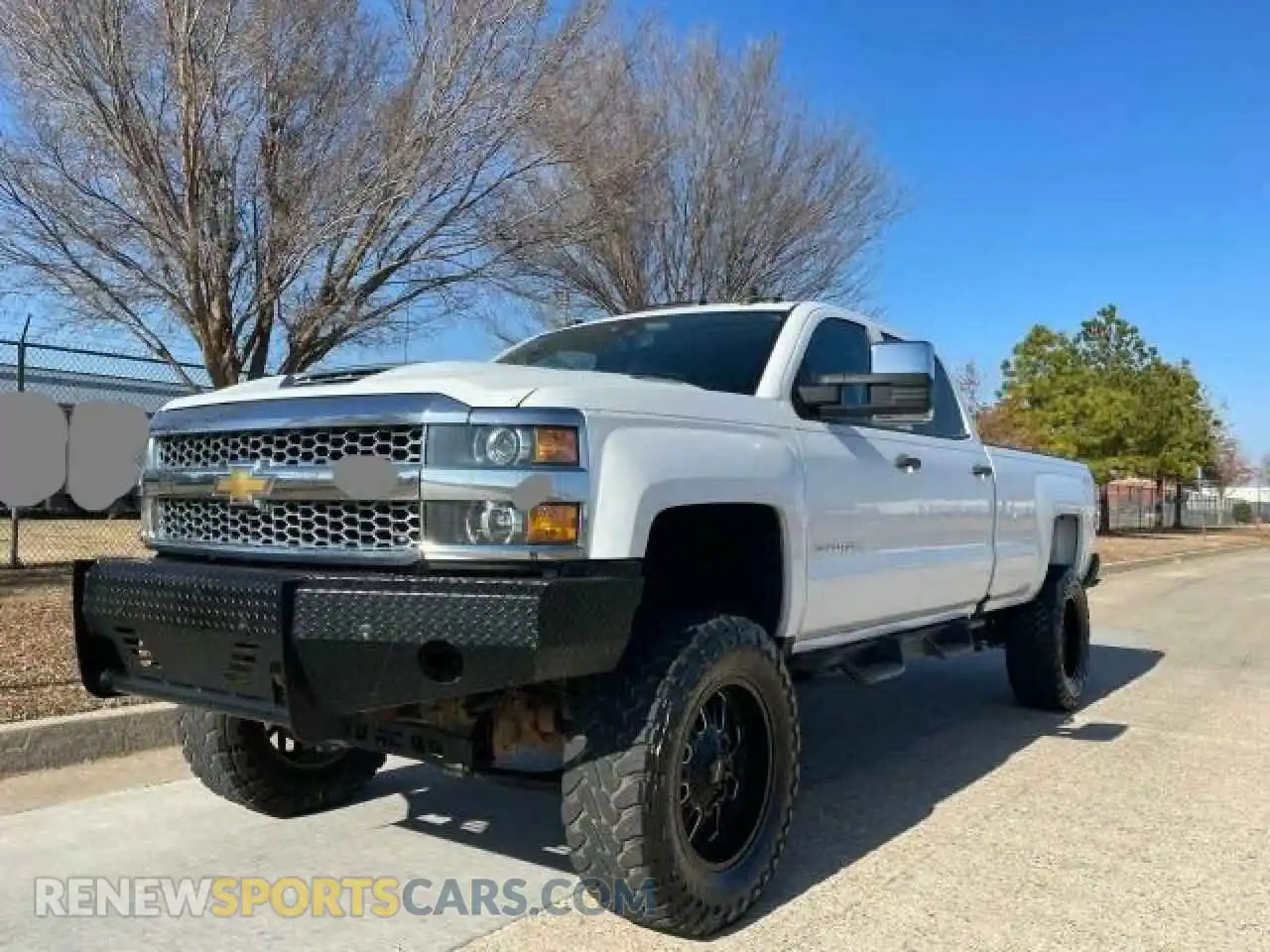 2 fotografías del automóvil dañado 1GC4KVCYXKF197799 CHEVROLET ALL Models 2019