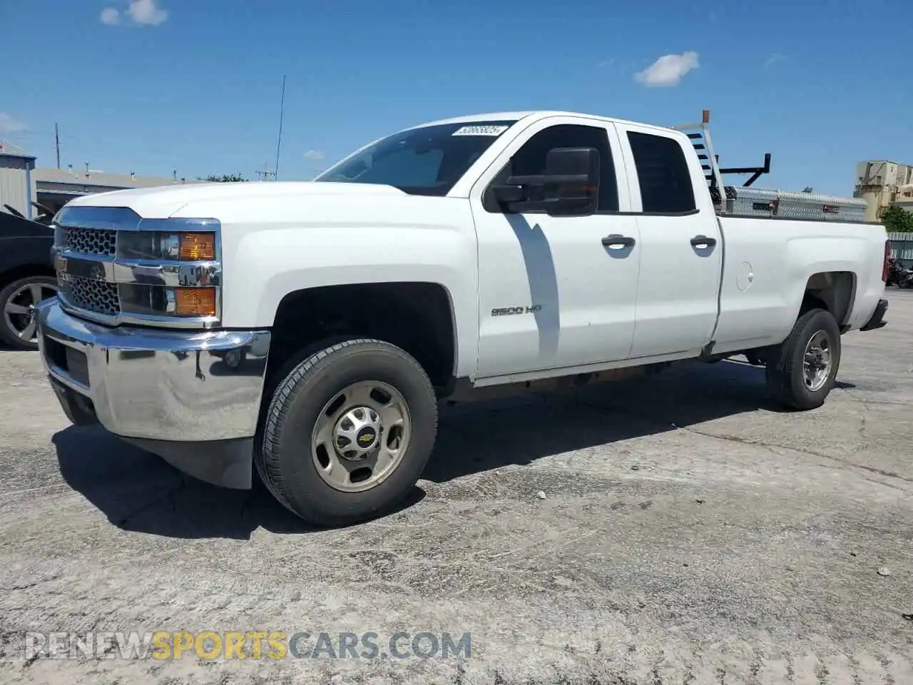 1 Photograph of a damaged car 2GC2CREG8K1134028 CHEVROLET ALL Models 2019