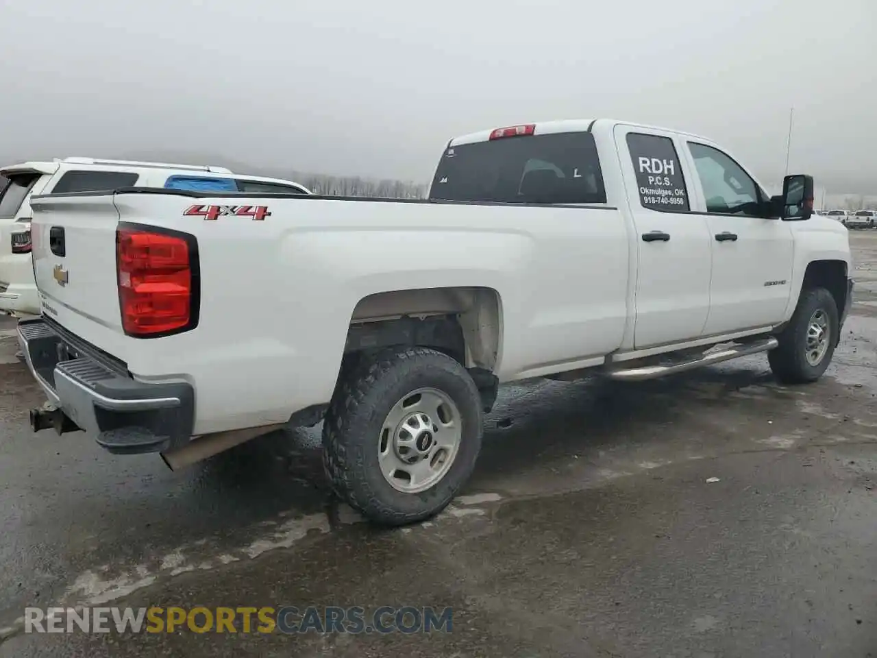 3 Photograph of a damaged car 2GC2KREG9K1157398 CHEVROLET ALL Models 2019