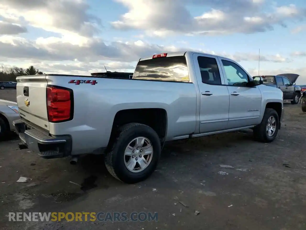3 Photograph of a damaged car 2GCVKPEC0K1110761 CHEVROLET ALL Models 2019