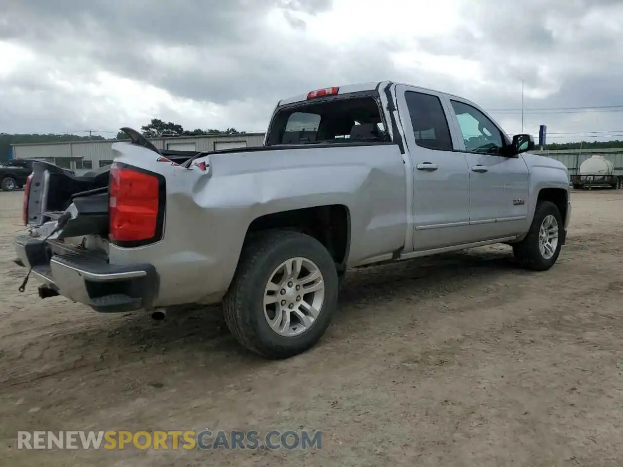 3 Photograph of a damaged car 2GCVKPEC0K1241057 CHEVROLET ALL Models 2019