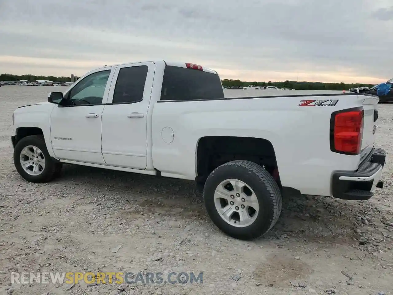 2 fotografías del automóvil dañado 2GCVKPEC1K1185498 CHEVROLET ALL Models 2019
