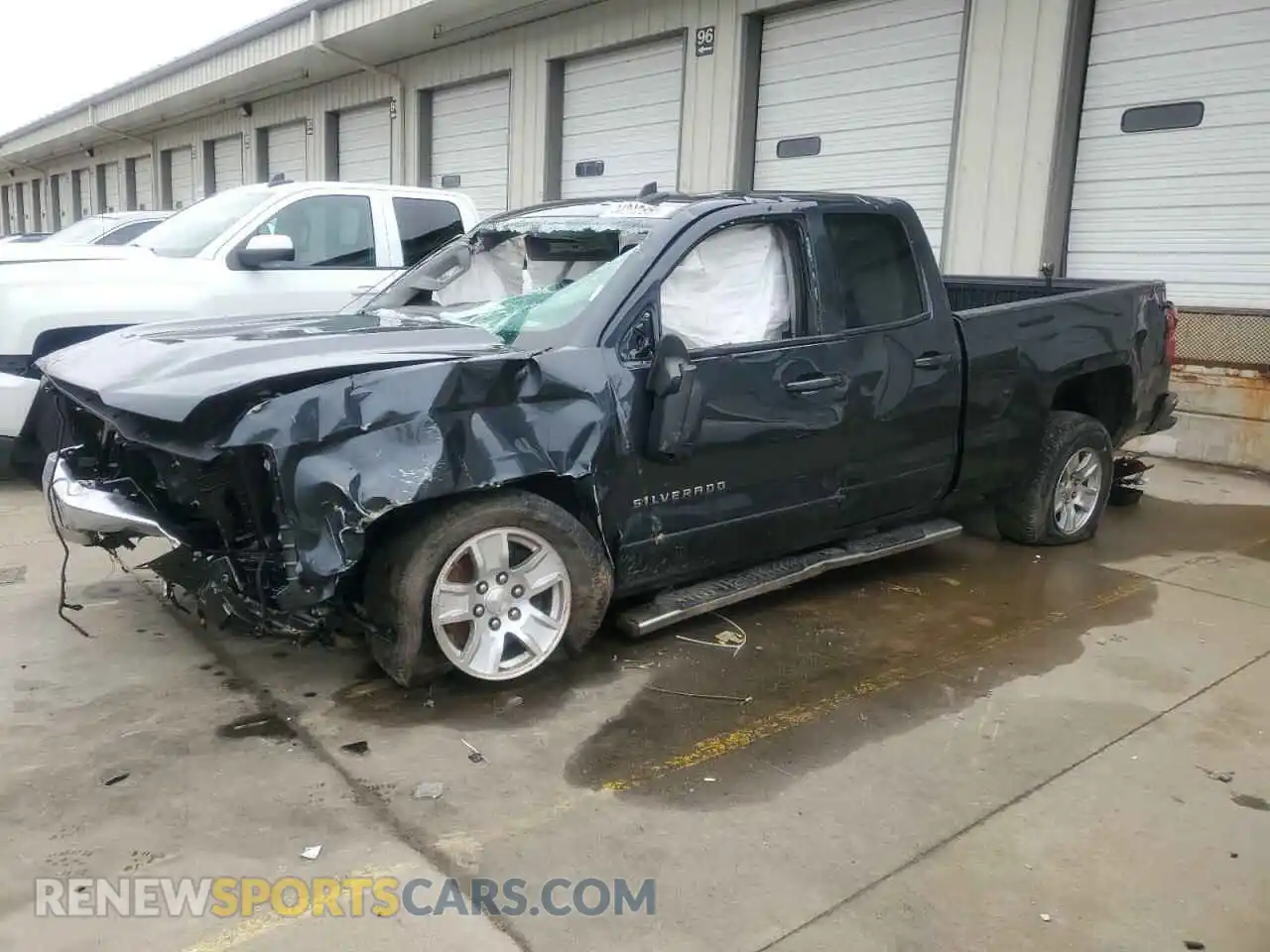 1 Photograph of a damaged car 2GCVKPEC4K1122623 CHEVROLET ALL Models 2019