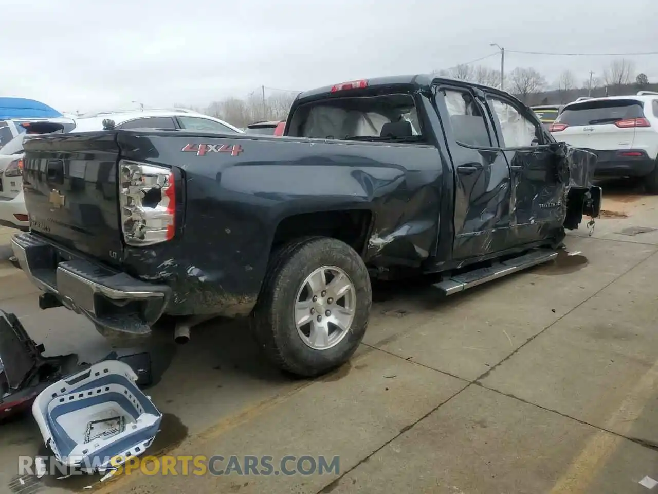 3 Photograph of a damaged car 2GCVKPEC4K1122623 CHEVROLET ALL Models 2019