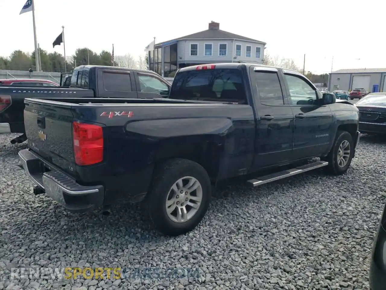 3 Photograph of a damaged car 2GCVKPEC7K1171668 CHEVROLET ALL Models 2019