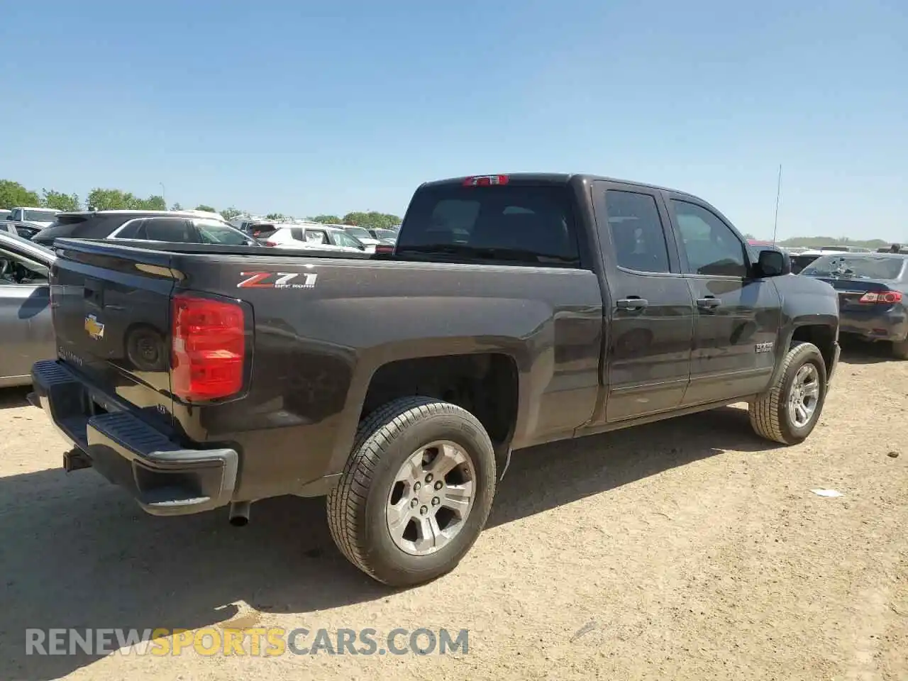 3 Photograph of a damaged car 2GCVKPEC7K1173534 CHEVROLET ALL Models 2019