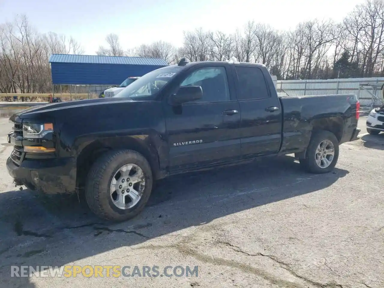 1 Photograph of a damaged car 2GCVKPEC8K1106358 CHEVROLET ALL Models 2019