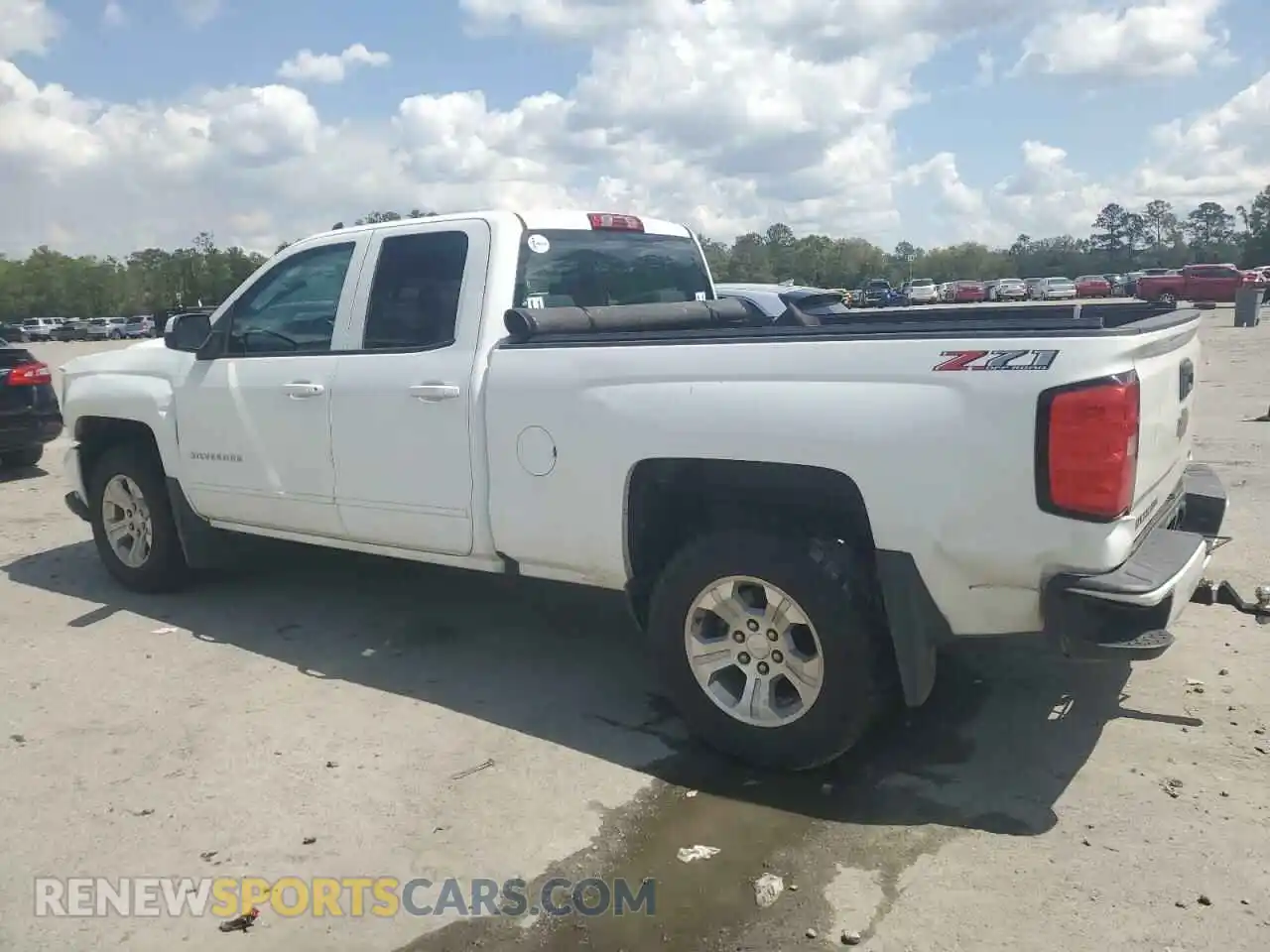 2 Photograph of a damaged car 2GCVKPEC8K1235572 CHEVROLET ALL Models 2019