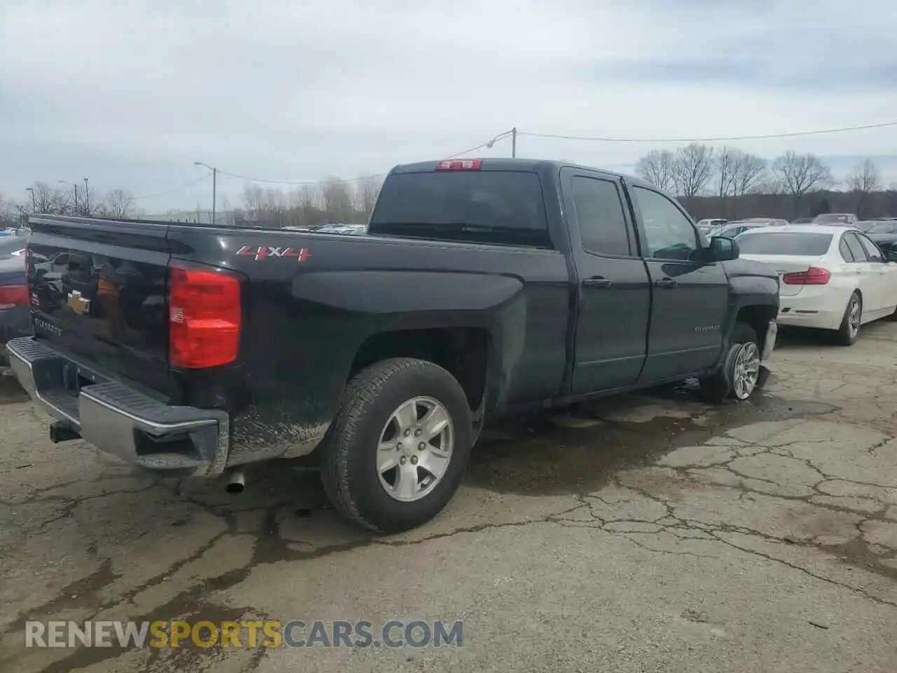 3 Photograph of a damaged car 2GCVKPECXK1108418 CHEVROLET ALL Models 2019