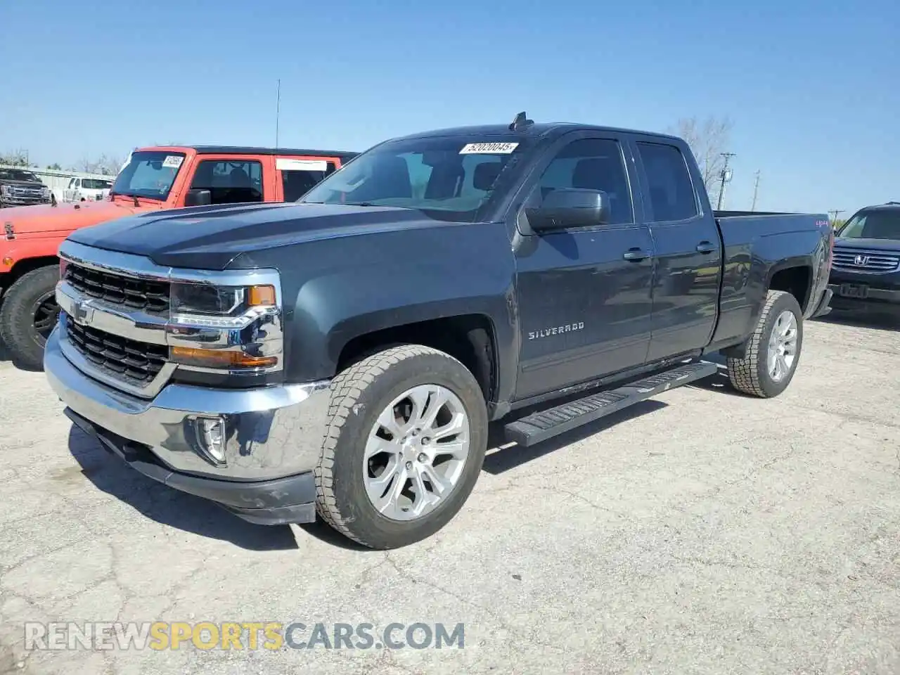 1 Photograph of a damaged car 2GCVKPECXK1161944 CHEVROLET ALL Models 2019