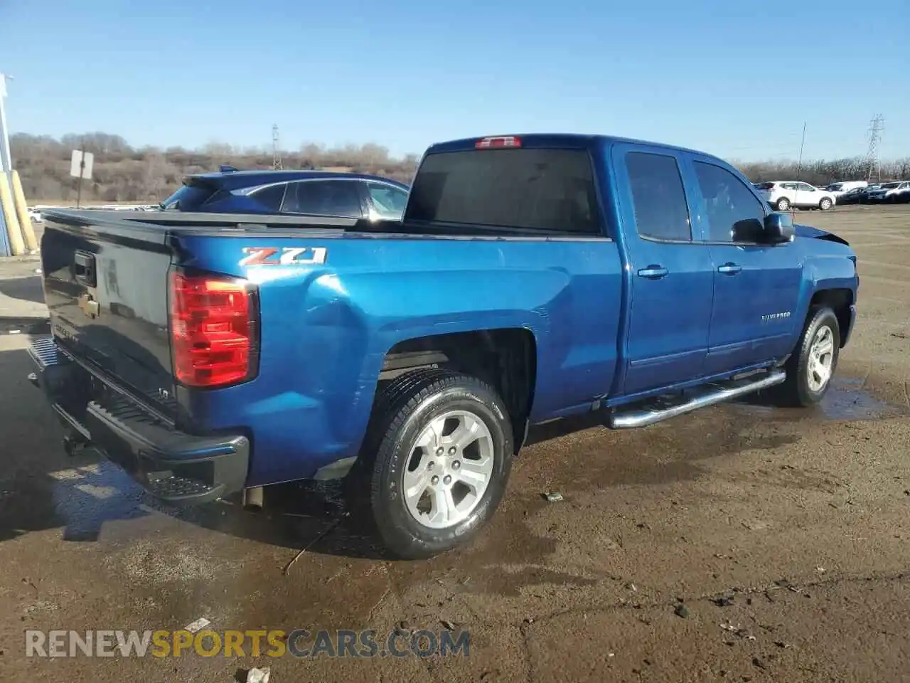 3 Photograph of a damaged car 2GCVKPECXK1212195 CHEVROLET ALL Models 2019